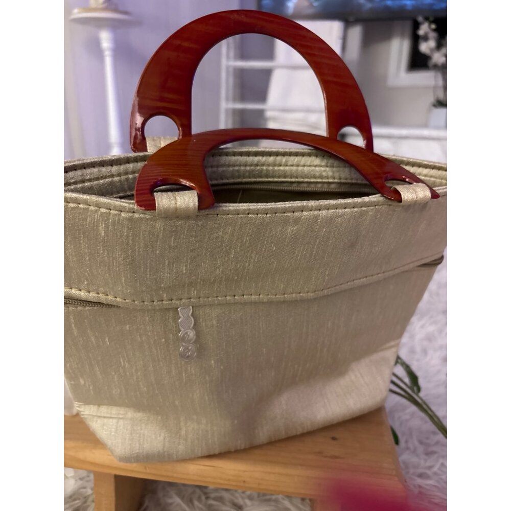 Embroidered Silk Handbag With Bird & Floral Design Wooden Handles Zippered Compa - Picture 6 of 15